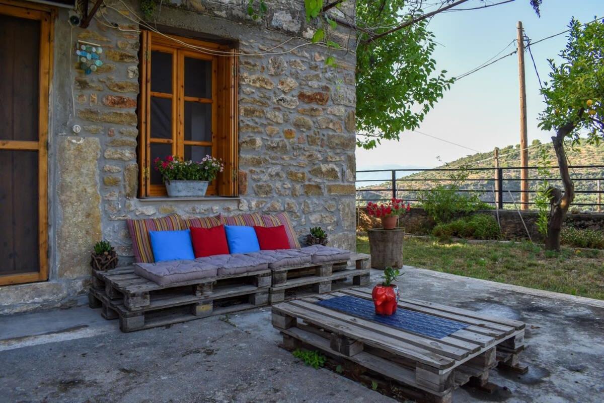 Вілла Coastal Stone Hideaway With Stunning Scenery Kitriai Екстер'єр фото